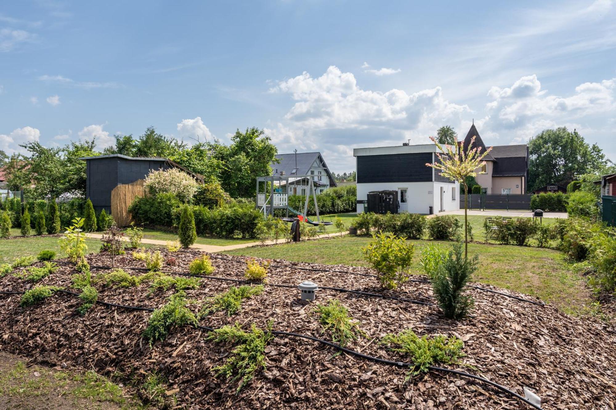 Family Garden Apartments With Free Private Parking & Playground Riga Exteriér fotografie